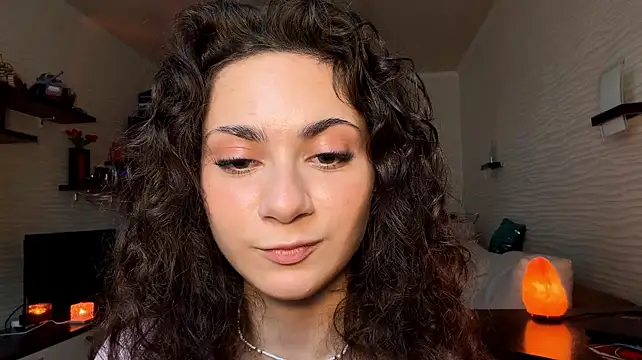 JaquelynRollend live cam on StripChat