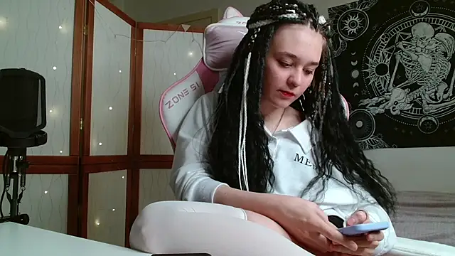Mysterious_Toy webcam