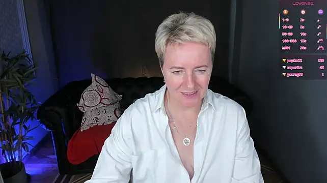 Nika_Smit webcam