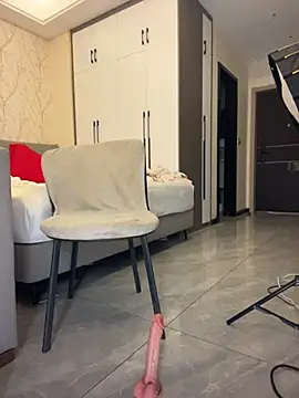 mo-mo-69 webcam