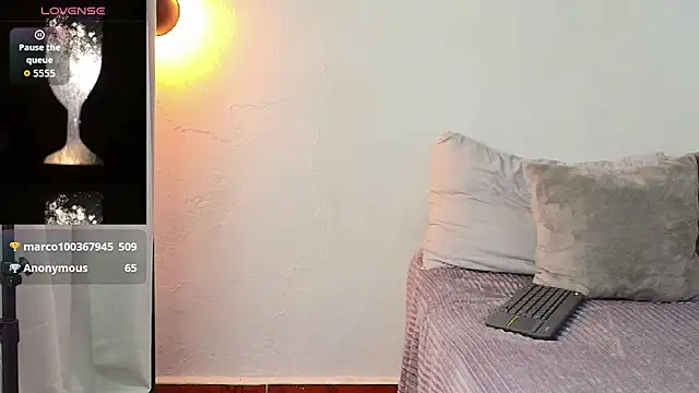 Lebron_black_ webcam