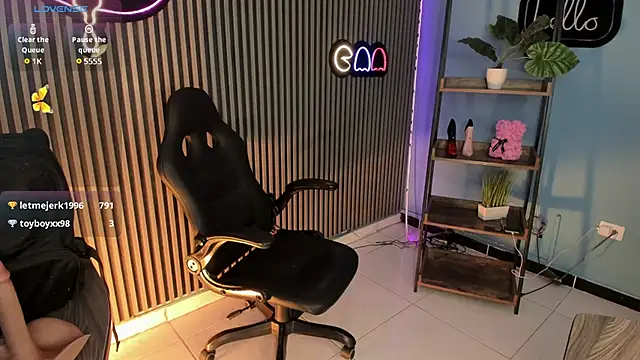 Emily_robertss1 webcam