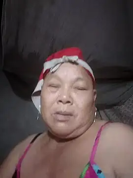 LoveMomy68 webcam