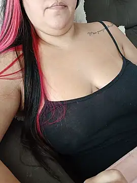 Paolaa_hoot live cam on StripChat