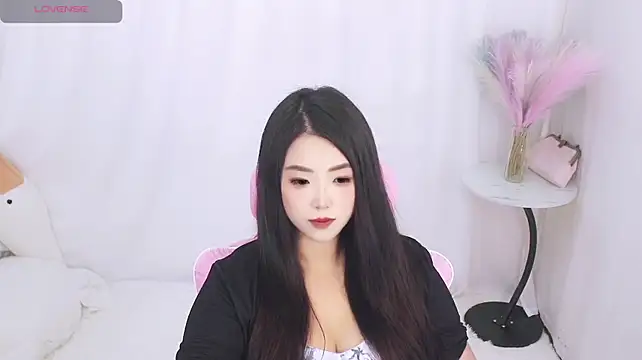 Tingtingz2026 live cam on StripChat