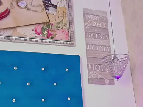 Zoe-Smitthh live cam on StripChat