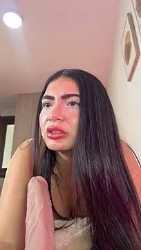 Mia_222 webcam
