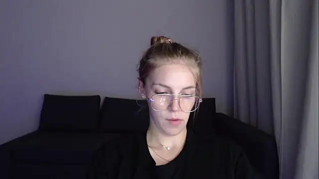 HitGyrl webcam