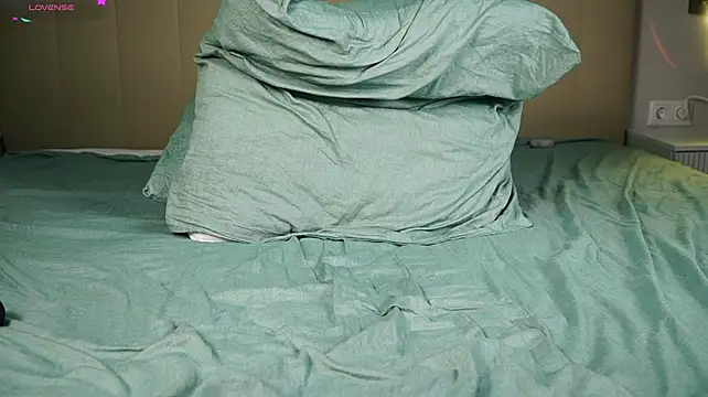 elusiveksu_ webcam