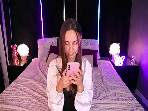 TinyNatalie webcam