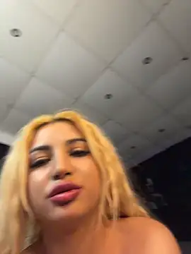 AstridJade webcam