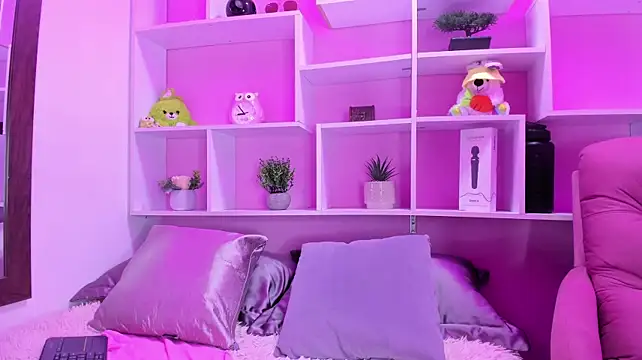 ChloeLaurenttt webcam