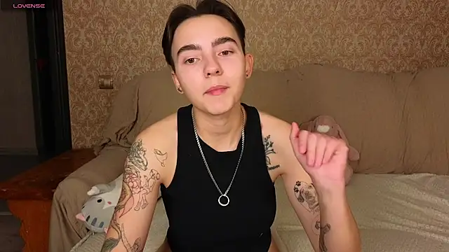 Lilihere_ webcam