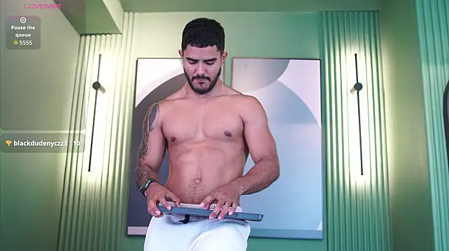 reik_vonn (M young) - 💎naked x 3minutes and poses for me 💎
