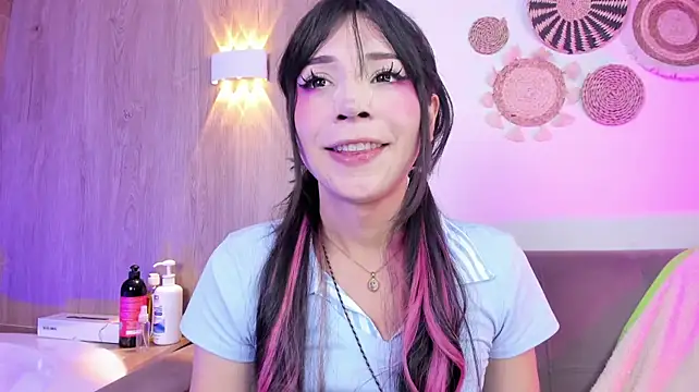 AliiceWonderland_ webcam