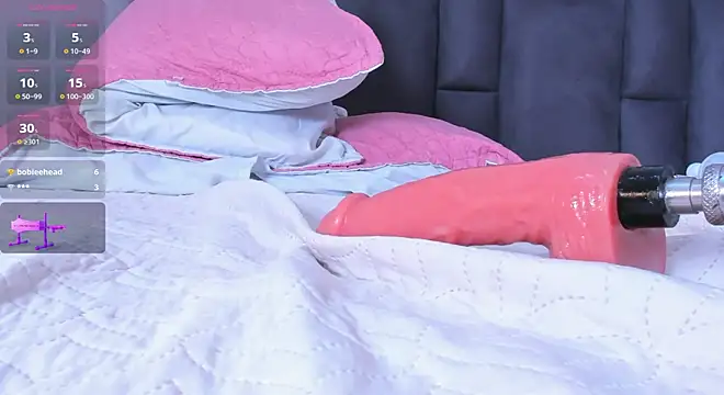 maddy__howard webcam