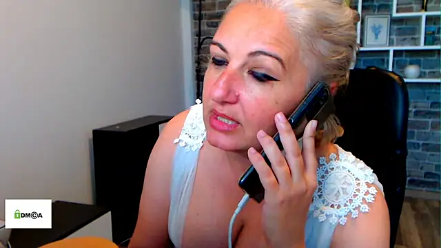 angel_devil_milf webcam