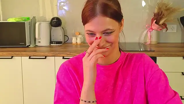 elizabell_rouge webcam