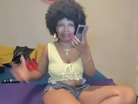 AfricanSquirtingQueen 🥧 webcam chat