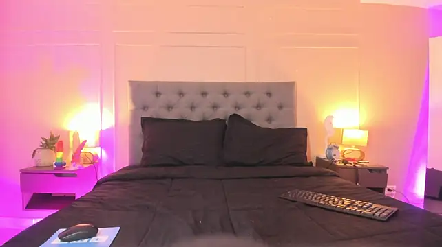 ALICESANDOVAL webcam