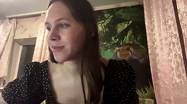 EllynDincher webcam