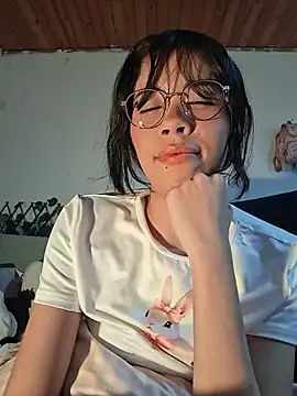Sweetiedolly011 webcam