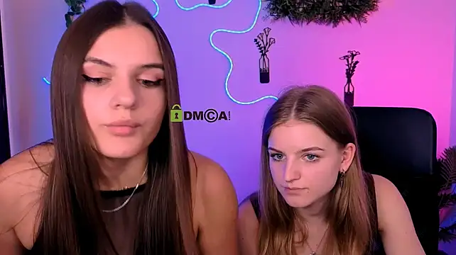 lisa_dark_ webcam