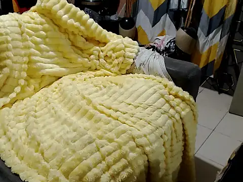 Trish_CurveCock webcam