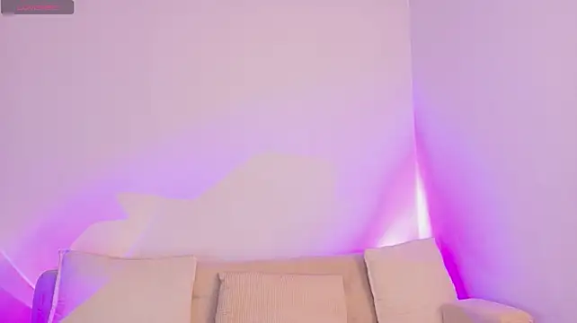 hannah_pradaa