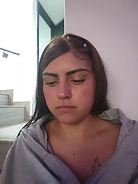 MishRaven webcam