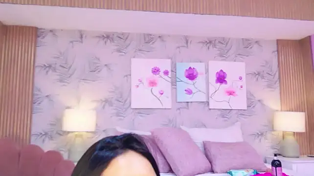 MiaSweeths live cam on StripChat