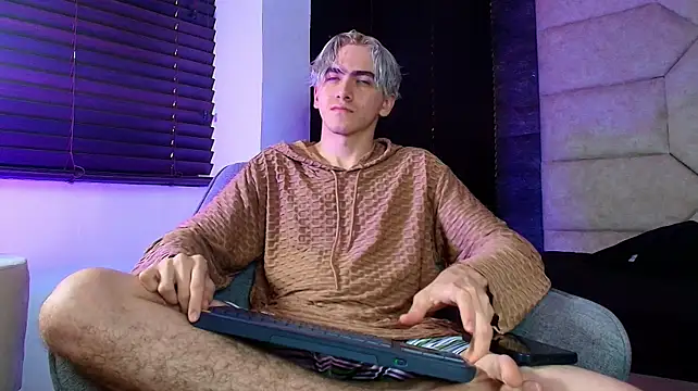 Tyler_Mcrey webcam