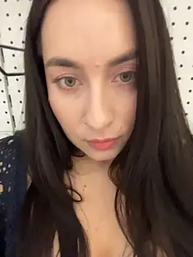 Holly_Play webcam