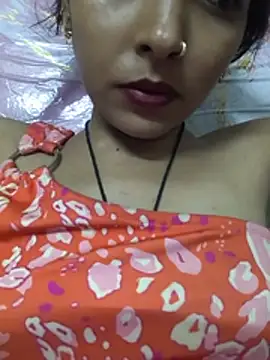 Gud_girl_Nilu webcam