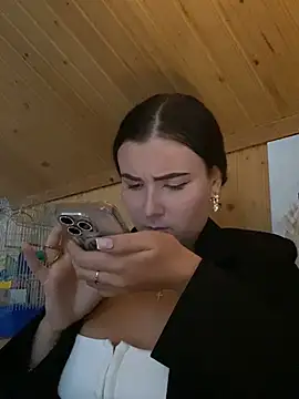mewKate webcam