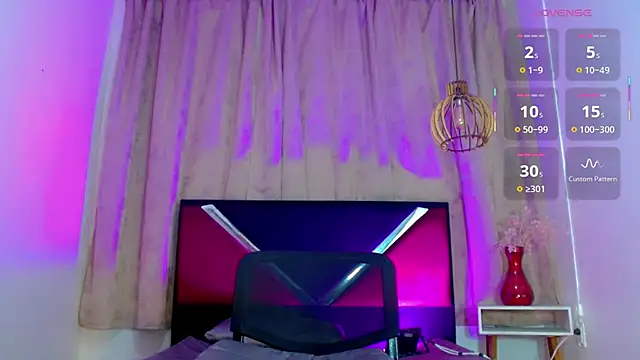 alexsandra_kiss live cam on StripChat