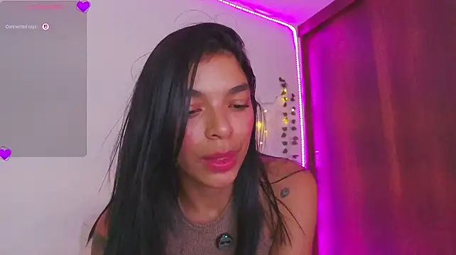 Nicolle_swt 🤮 live chat
