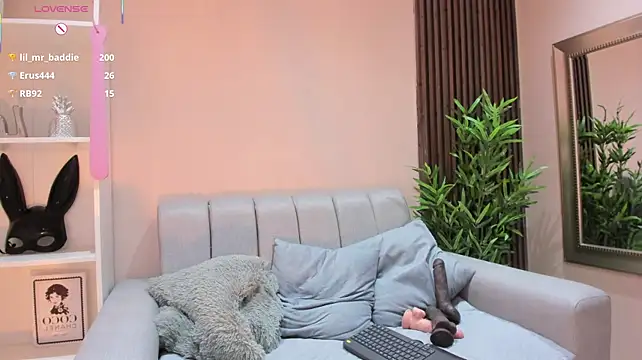 emily_burton18