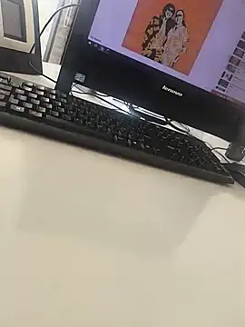 cyclops86 live cam on StripChat