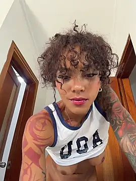 LizStorm_