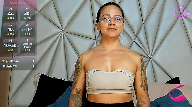Allison_Owenns live cam preview
