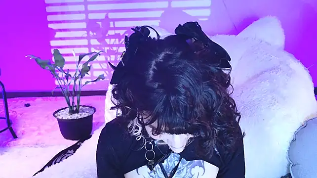 Zephirah_abney live cam preview