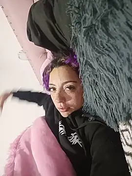 sadashi_moon_ofice webcam