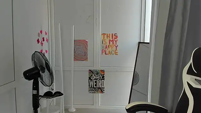 MiaSummerr_ webcam