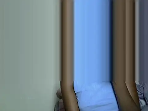 Lynne_pretty4 webcam
