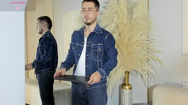 Tommas_Jhonson_ webcam