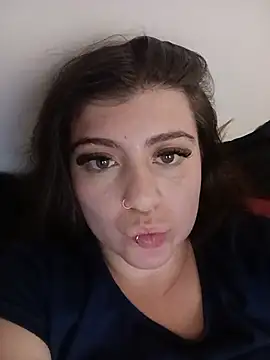 CloeLarson webcam