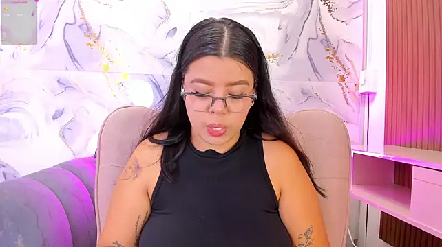 AlondraEvans webcam