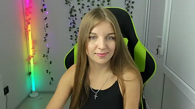 LuckyKinsley live cam preview