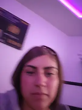 MishRaven webcam